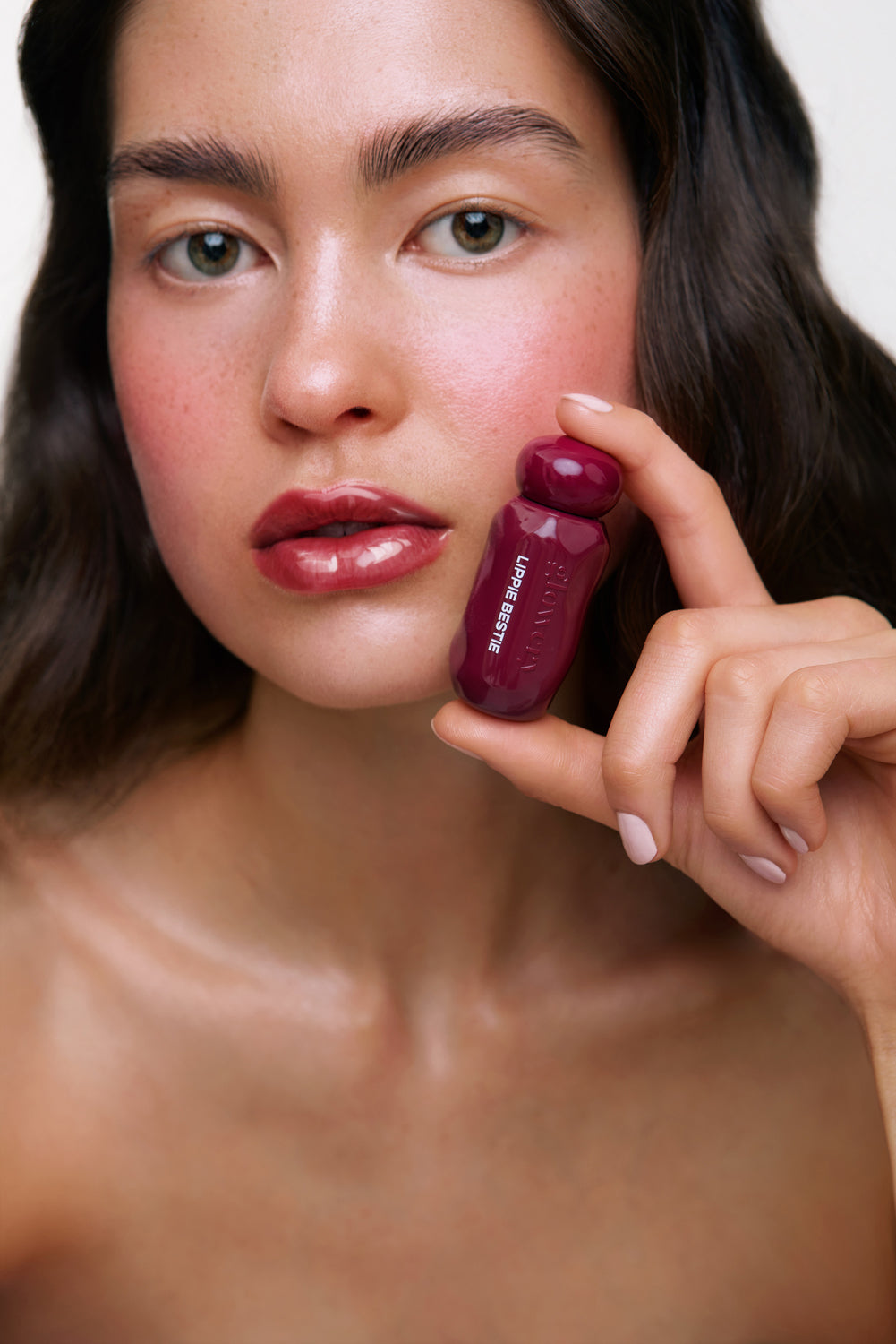 HOLLY_BROOMHALL_291025_GLOWERY_OCTOBER_CHRISTMAS_SH14_1072_GRADED_2_-red_flag.jpg